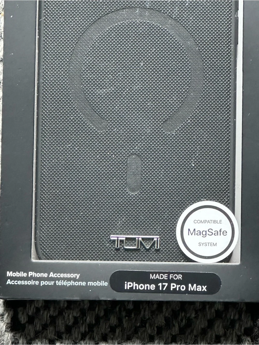 TUMI Black Textured MagSafe-Compatible Case for iPhone 17 Pro Max - New In Box - Picture 2 of 2